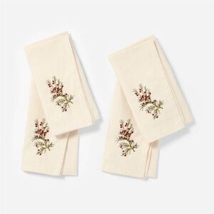 4-Pack Embroidered Wreath Cloth Napkins Christmas 2024 - Threshold Studio McGee